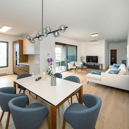 Pr Premium Apartment רוביני מראה חיצוני תמונה
