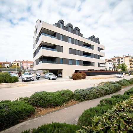 Pr Premium Apartment רוביני מראה חיצוני תמונה